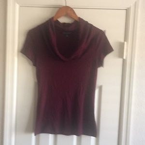 Coul tee - never worn - color - burgundy